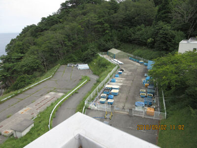 現在の屋外水槽の様子(魚は屋内水槽で飼育しています) 現在の屋外水槽の様子(魚は屋内水槽で飼育しています)